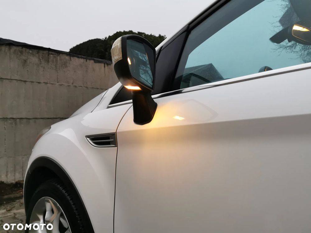 Ford Kuga 2.0 TDCi 2x4 Titanium - 16