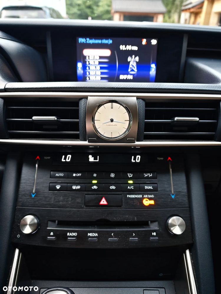 Lexus IS 300h Elegance EU6 - 14