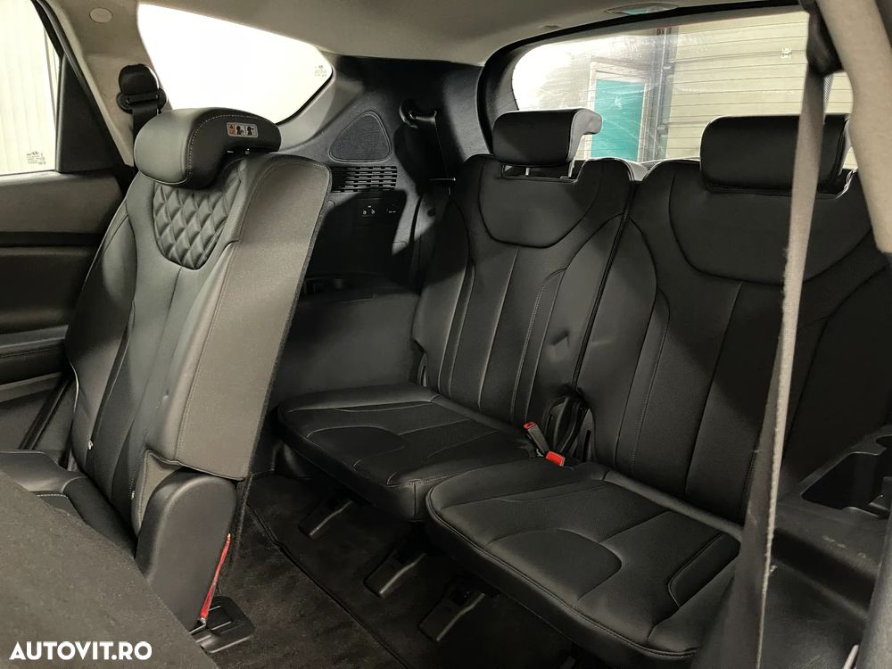 Hyundai Santa Fe 1.6 Plugin-Hybrid 4WD SEVEN Prime - 12