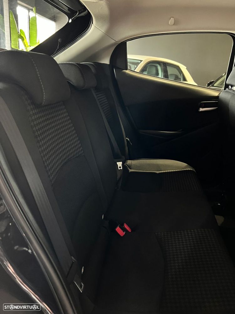 Mazda 2 1.5 Sky.Evolve - 26