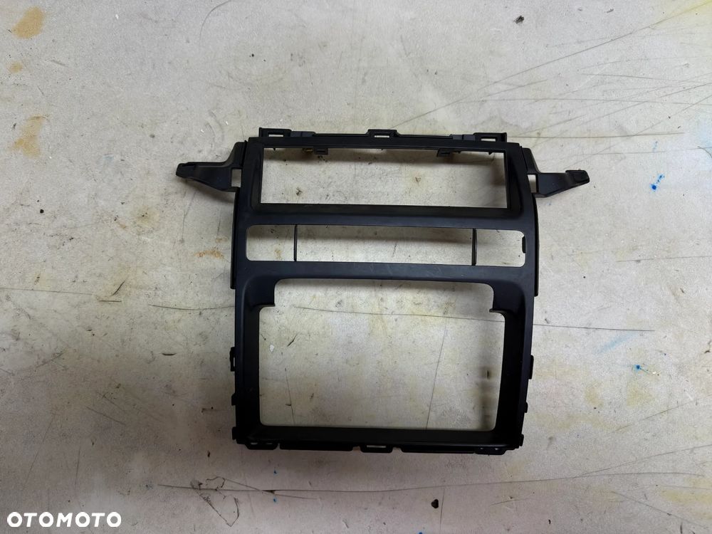 Obudowa radia / listwa Toyota Land Cruiser Prado 5541260250 (oryginalny) - 1