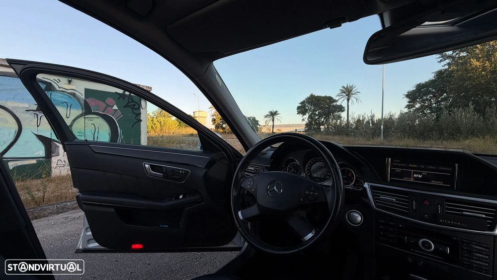 Mercedes-Benz E 220 CDI Avantgarde BlueEfficiency Auto. - 16