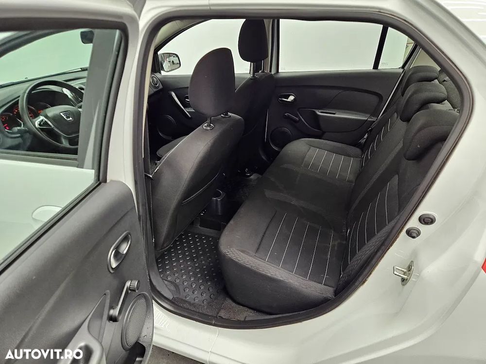 Dacia Logan 1.5 Blue dCi Laureate - 11