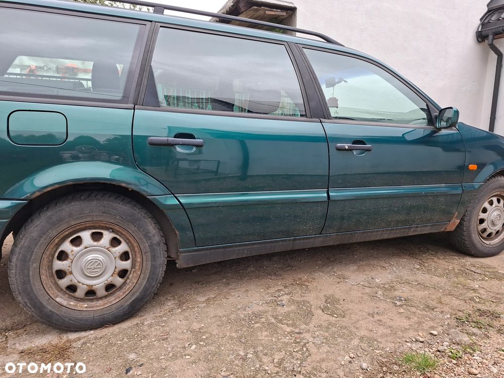 Volkswagen Passat 1.6 CL - 3