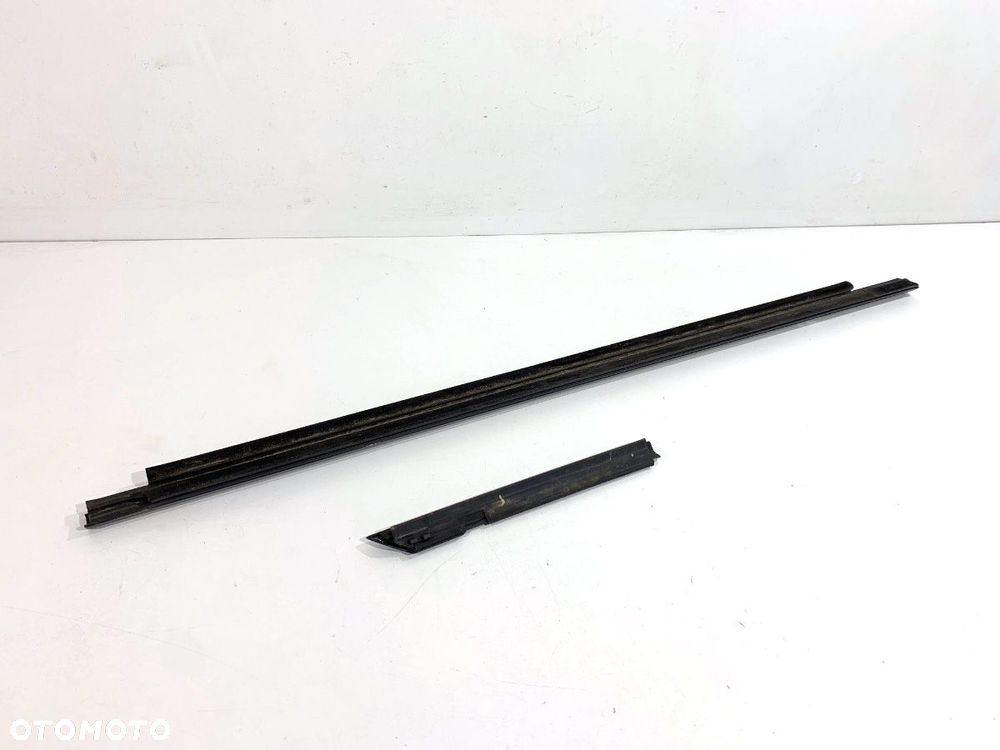 LISTWA ZGARNIAJĄCA PRZÓD LEWY  BMW 3 Gran Turismo (F34) 2012 - 2022 320 i 135 kW [184 KM] benzyna - 3