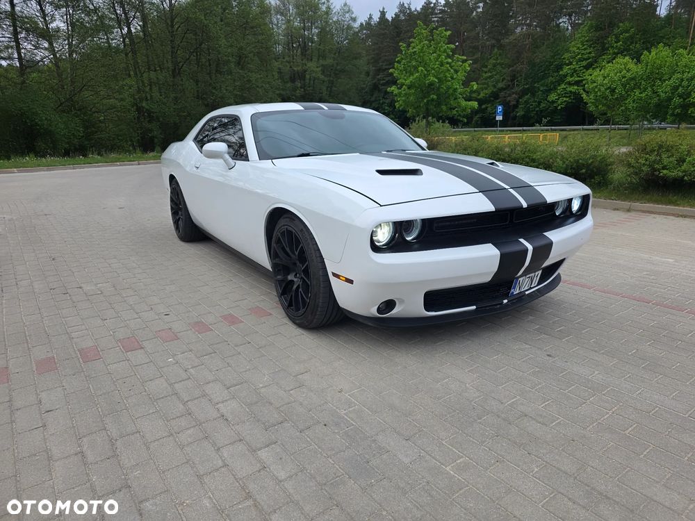 Dodge Challenger - 18