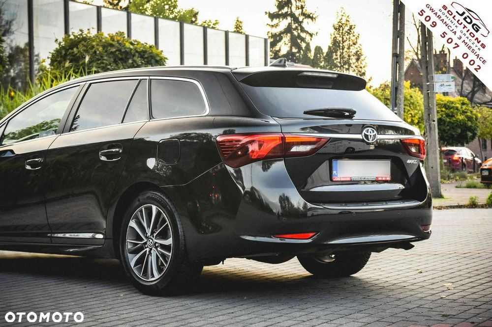 Toyota Avensis 2.0 D-4D Premium - 36
