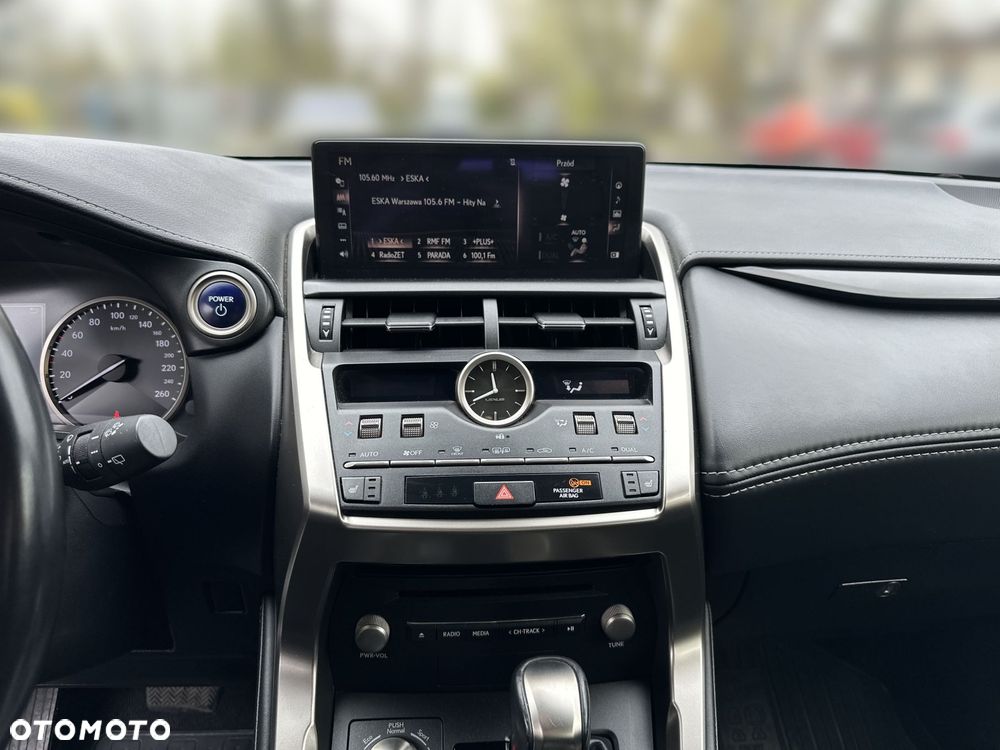 Lexus NX 300h Business Edition AWD - 14