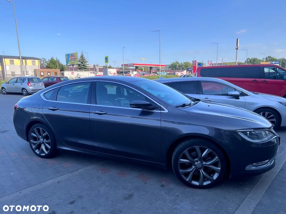 Chrysler 200 - 5