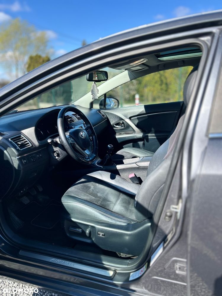 Toyota Avensis 2.2 D-4D Prestige Premium - 23