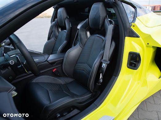 Chevrolet Corvette - 30