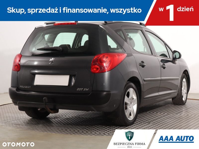 Peugeot 207 - 7