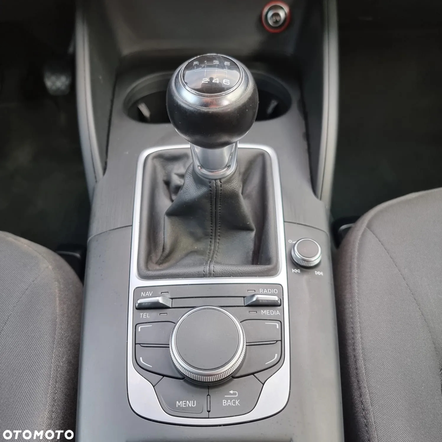 Audi A3 1.6 TDI Sportback ultra Attraction - 26