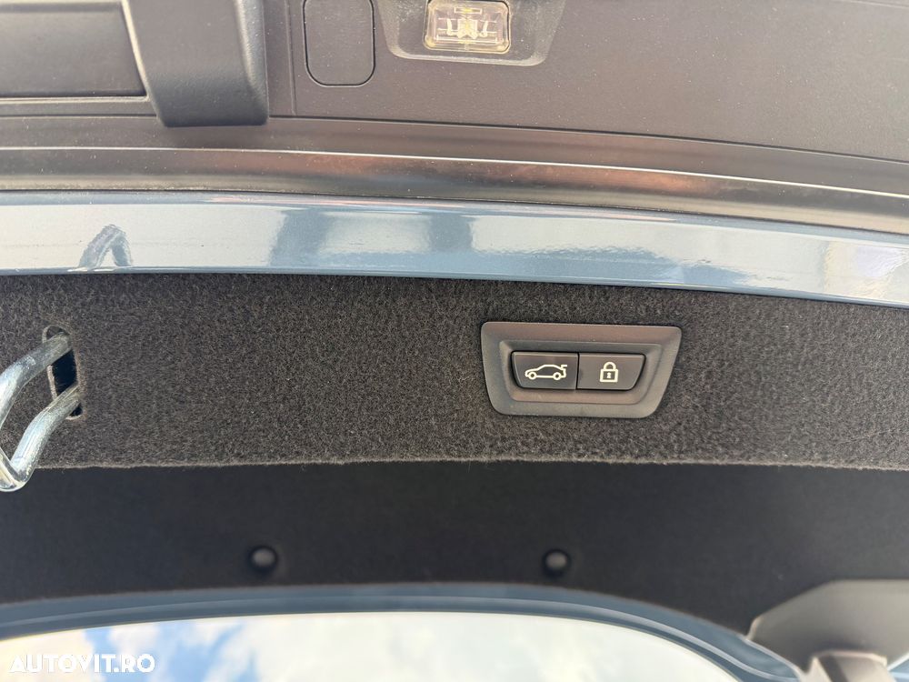 BMW M8 M850i xDrive AT - 21