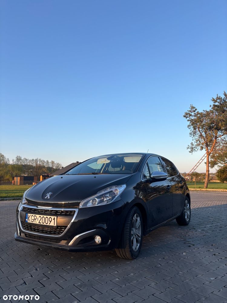 Peugeot 208 - 6