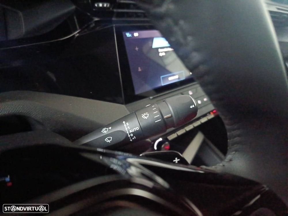 Peugeot 408 1.2 Hybrid Allure e-DCS6 - 15