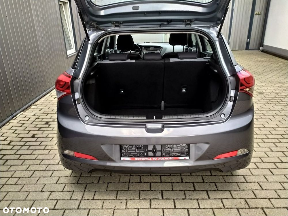 Hyundai i20 - 22