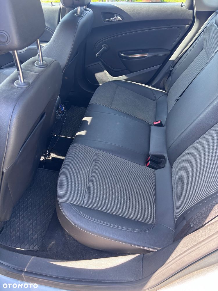 Opel Astra 1.7 CDTI DPF Cosmo - 10