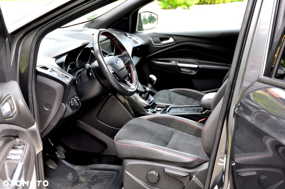 Ford Kuga 1.5 EcoBoost FWD ST-Line ASS MMT6 - 27
