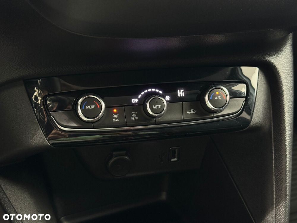 Opel Corsa 1.2 Elegance S&S - 24