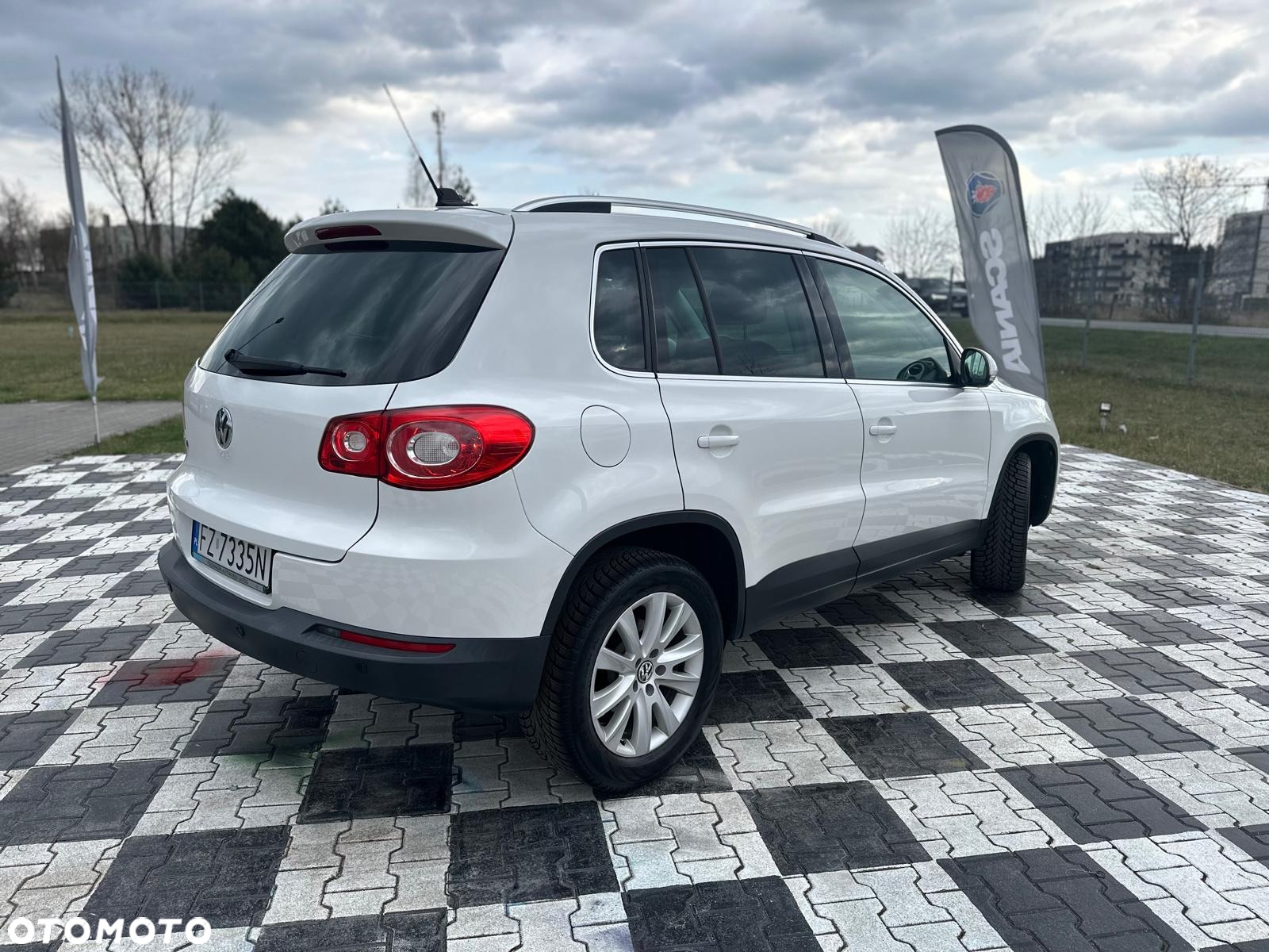Volkswagen Tiguan 2.0 TDI DPF 4Motion Sport & Style - 4