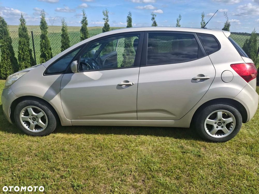 Kia Venga 1.4 CRDi L - 6