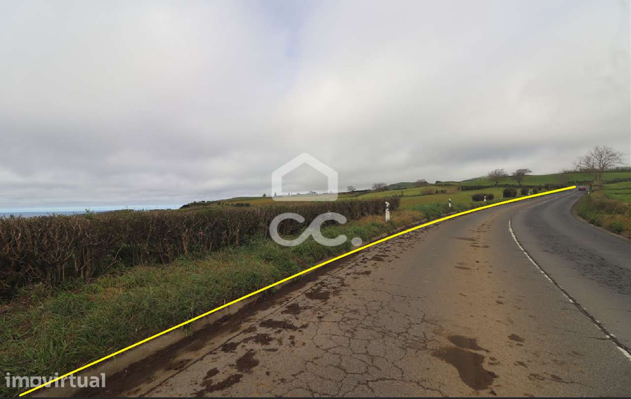 Terreno com 24080m2 - Relva - Ponta Delgada - Grande imagem: 2/7