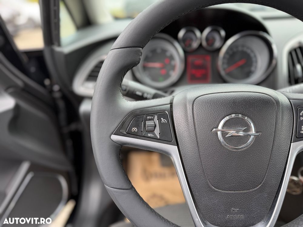 Opel Astra - 25