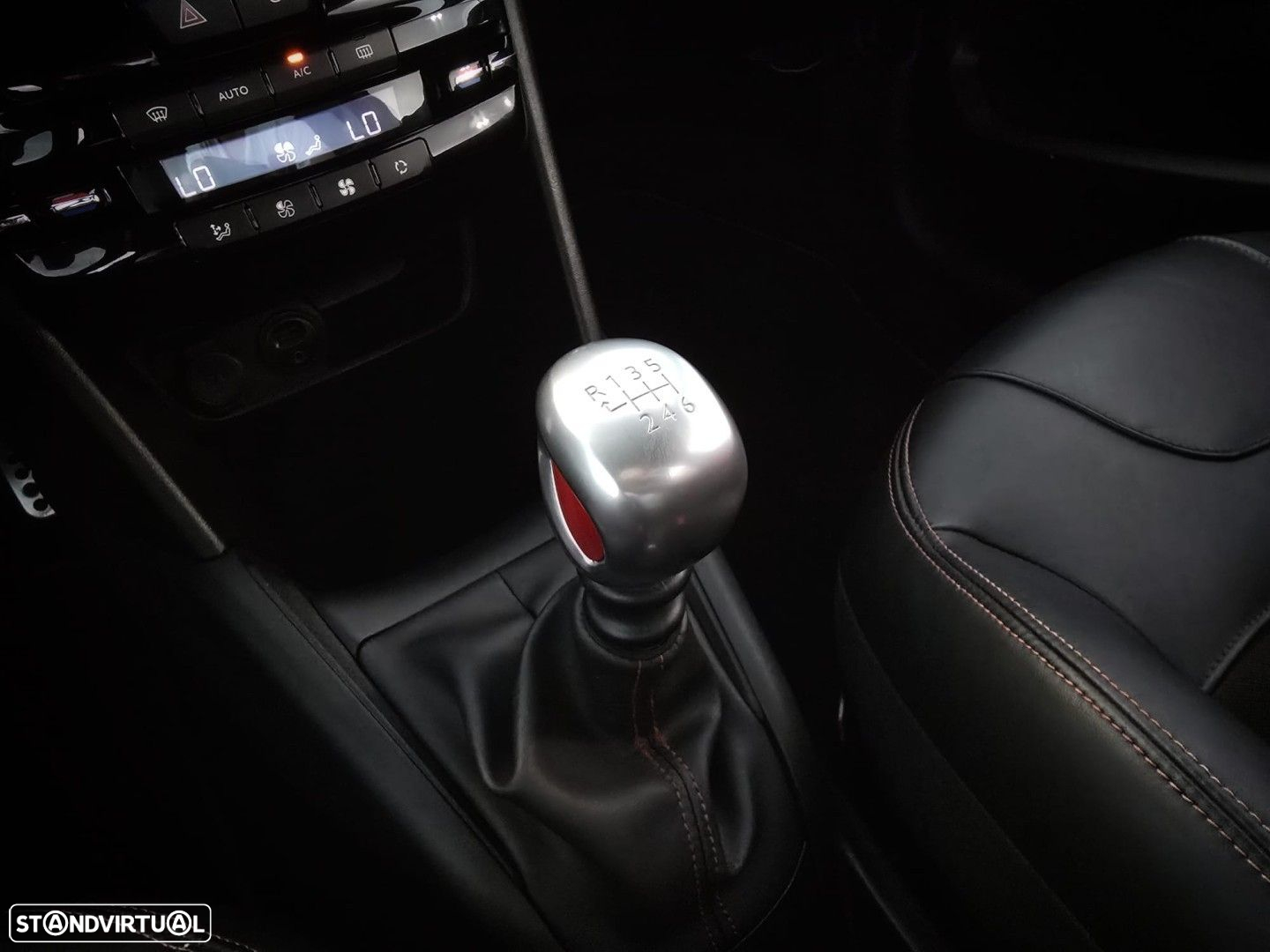 Peugeot 208 1.6 THP GTi - 21