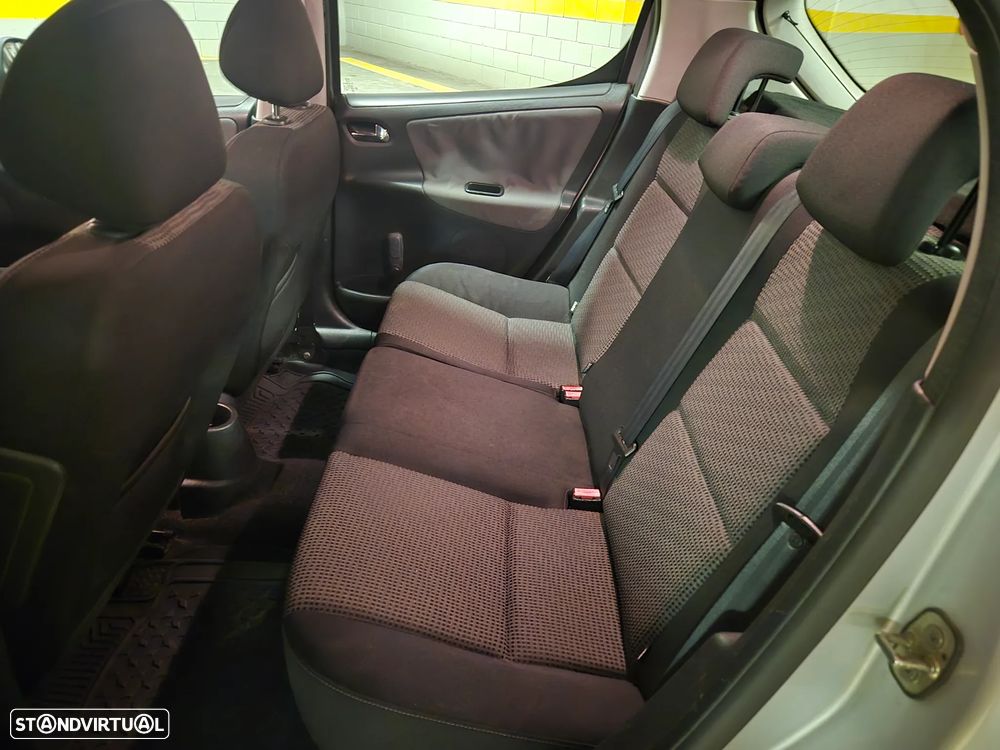 Peugeot 207 1.4 HDi Sport - 20