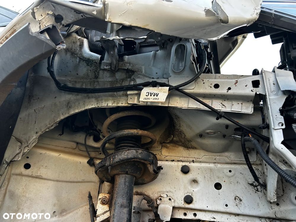 Ford Kuga - 16