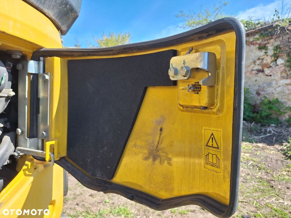Komatsu Pc16R-3Hs - 39