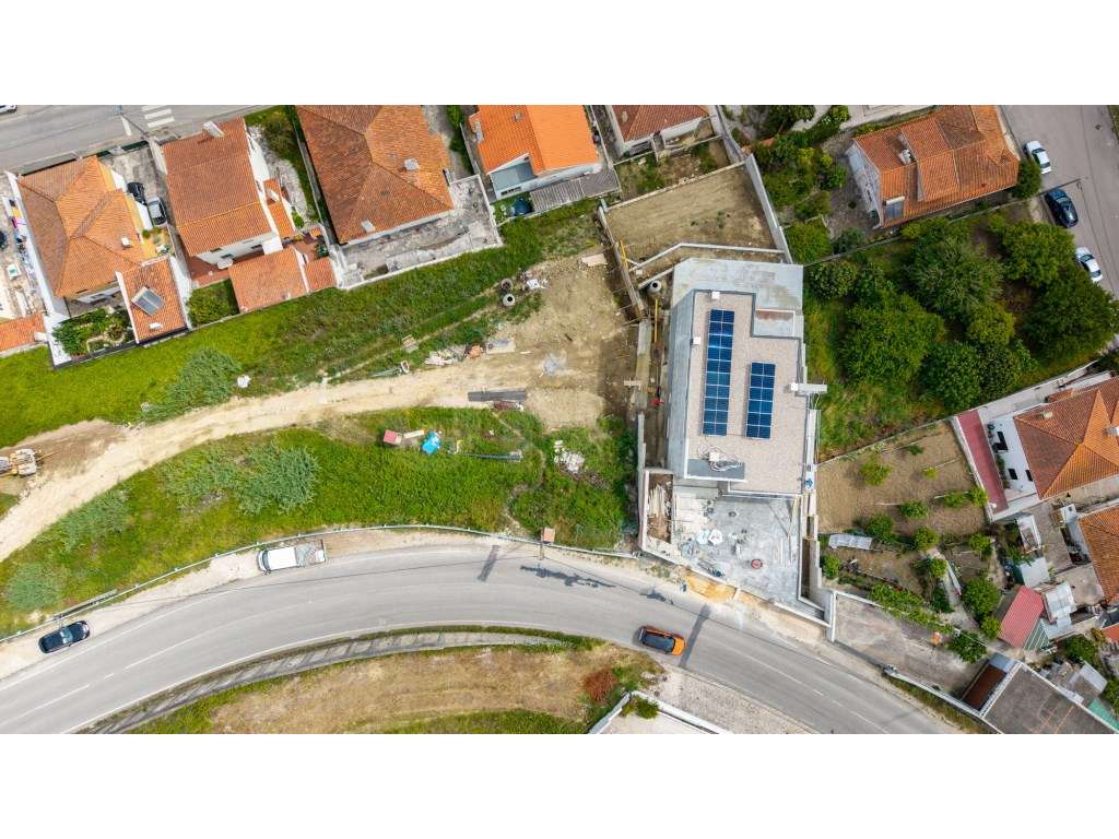 Lote com Projeto de Moradia para venda em Torres Vedras - Grande imagem: 3/24