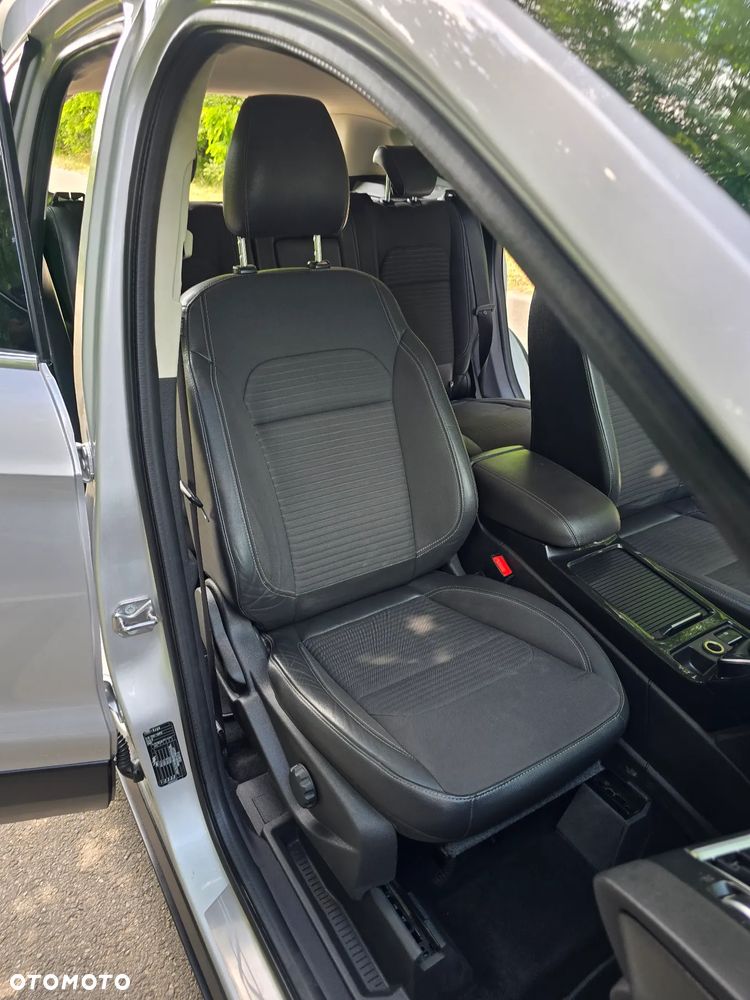 Ford Kuga 2.0 TDCi 2x4 Titanium - 19