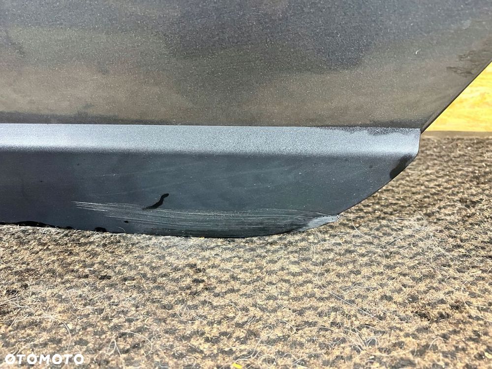 DRZWI TYLNE LEWE LANCIA DELTA 488 Kod lakieru: 284 - 6