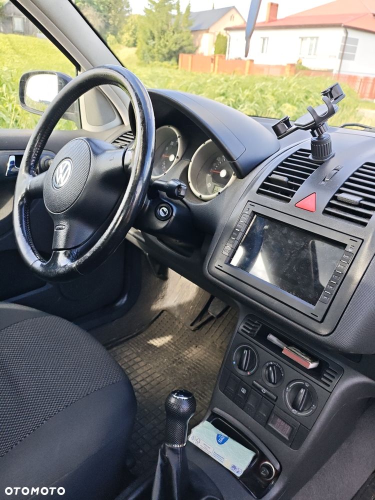 Volkswagen Polo - 6