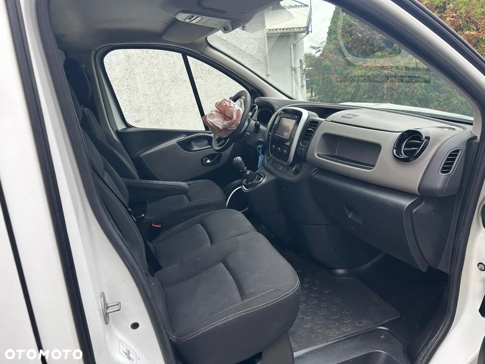 Renault Trafic - 13