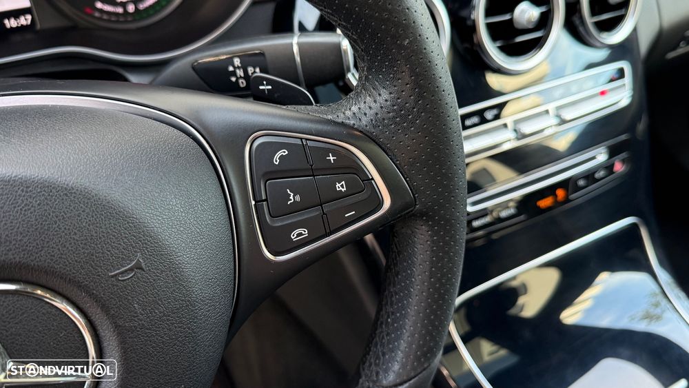 Mercedes-Benz C 300 h AMG Line - 26