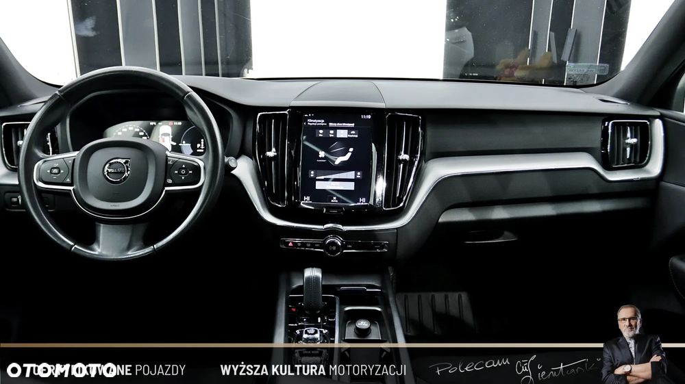 Volvo XC 60 T8 Twin Engine AWD Geartronic Momentum - 20