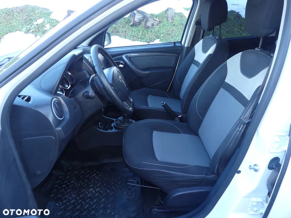 Dacia Duster 1.6 SCe Ambiance 4x4 S&S - 23