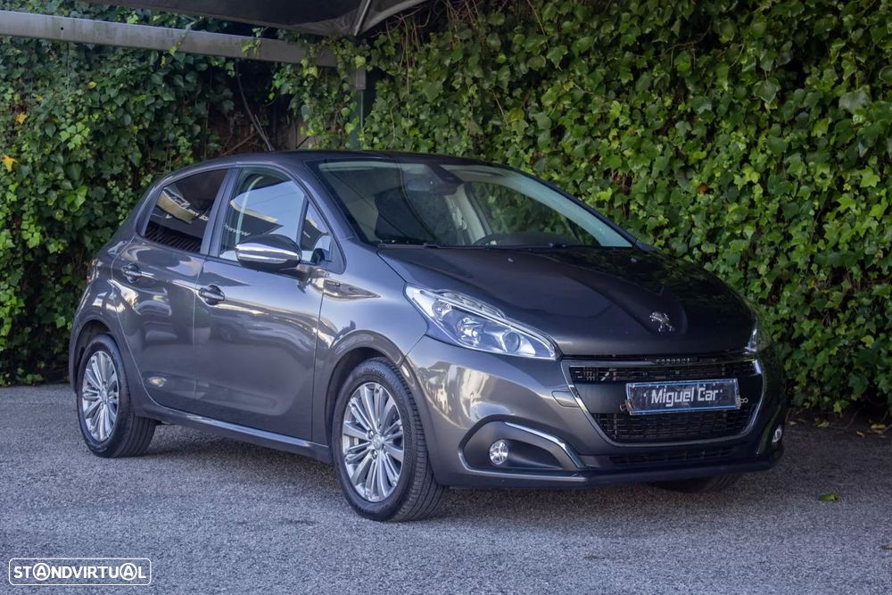 Peugeot 208 1.5 BlueHDi Signature - 1