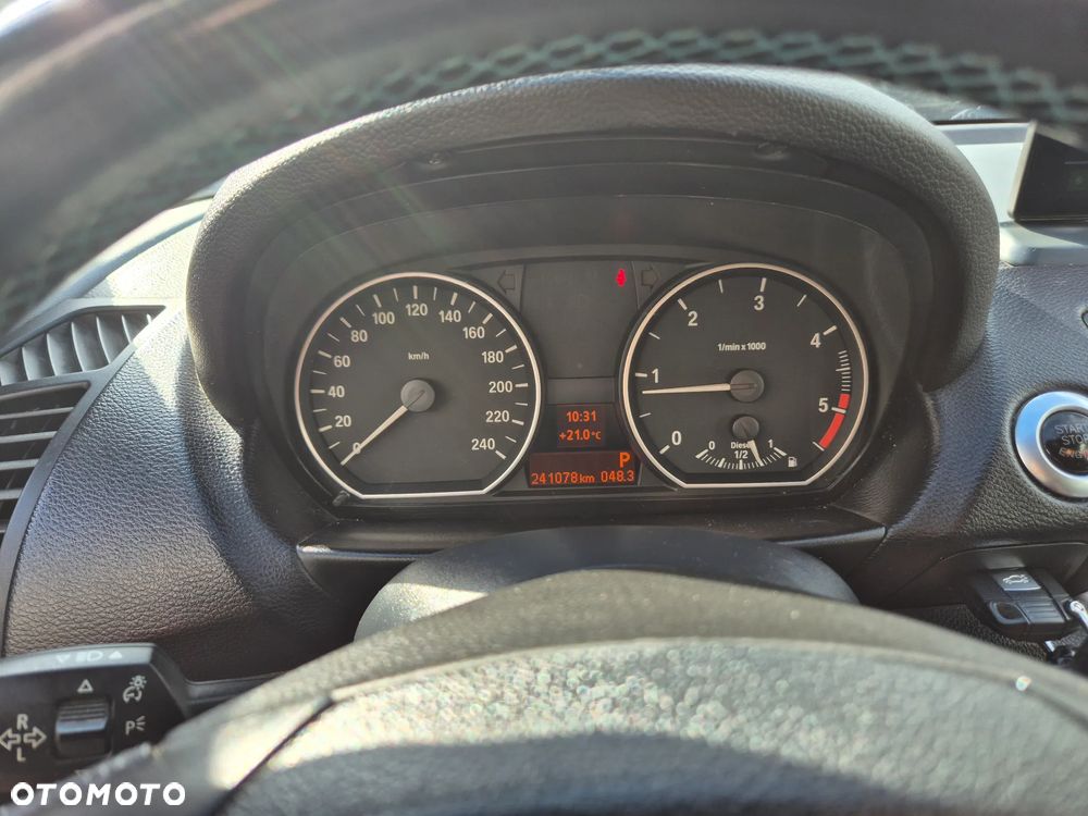 BMW Seria 1 - 29