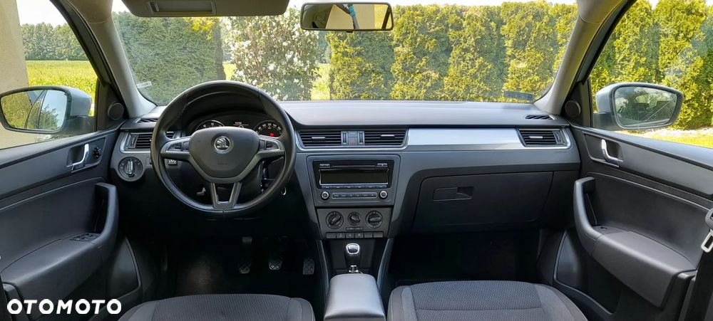 Skoda RAPID 1.2 Ambition Max - 8