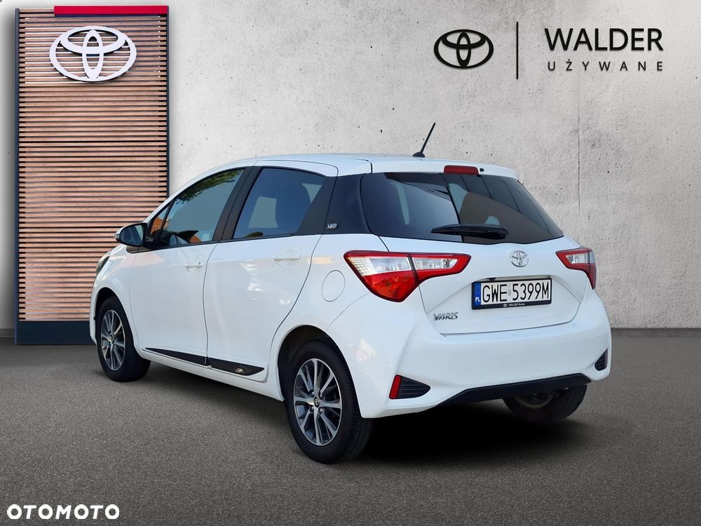 Toyota Yaris - 4