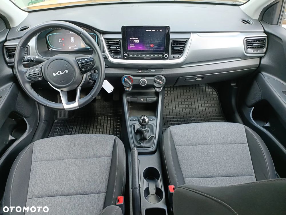 Kia Stonic 1.2 M - 11