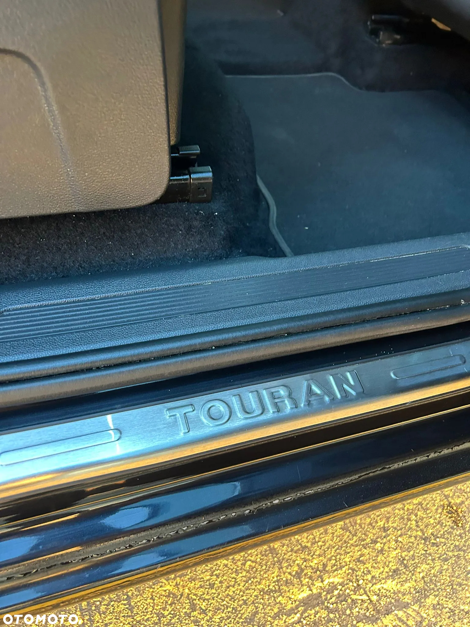 Volkswagen Touran 2.0 TDI BMT Highline DSG - 32