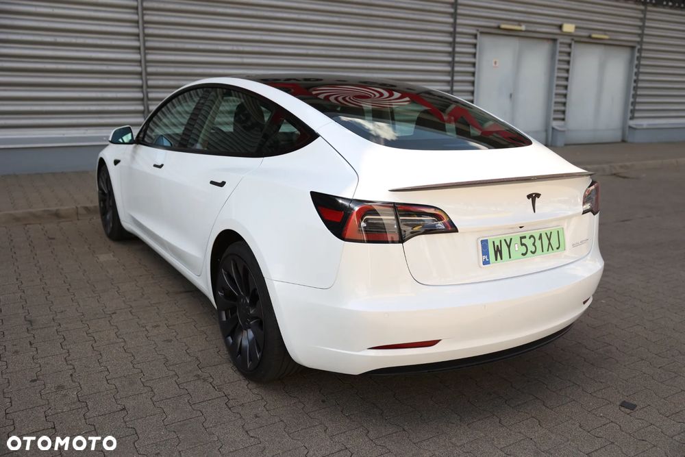 Tesla Model 3 - 33