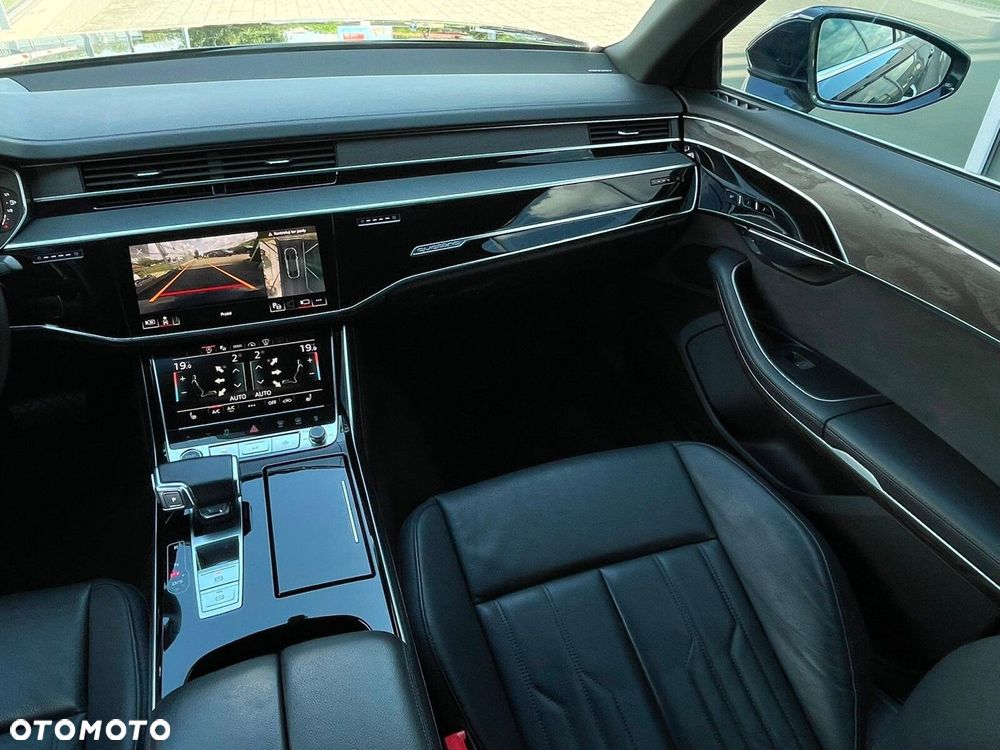 Audi A8 - 17