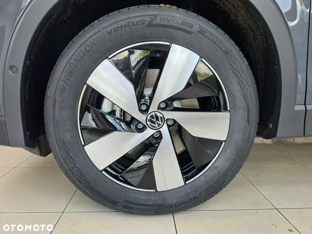 Volkswagen Tiguan - 8