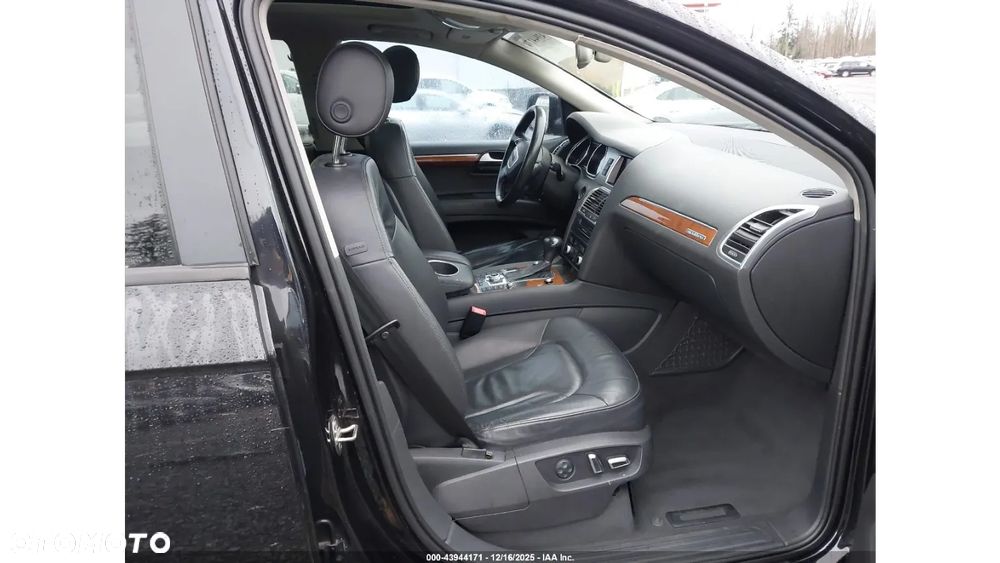 Audi Q7 - 11